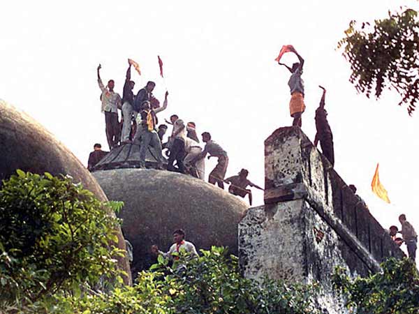 பாபர் மசூதி இடித்துத் தகர்ப்பு