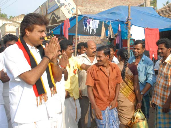 பாமக காலை வாருகிறதோ.. பாமக காலை வாருகிறதோ..