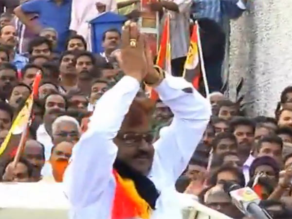 அரவக்குறிச்சியில் விஜயகாந்துக்கும் ஆதரவு