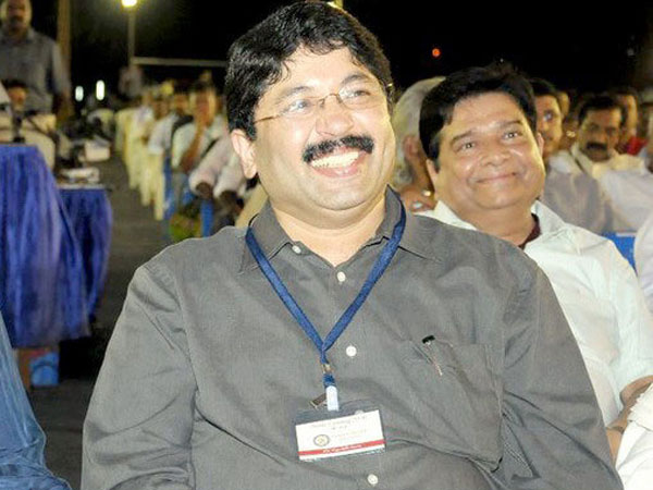 அரசின் அவலங்களைச் சொல்லி