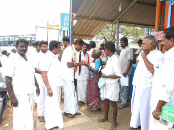 Currency distributed to people’s “Aarthi” plates for Election… Currency distributed to people’s “Aarthi” plates for Election…