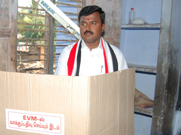 A.Raja cast vote in Perambalore