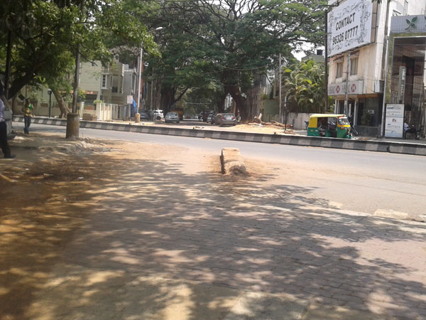 Bangalore streets seen empty as TN labourers goes to home towns