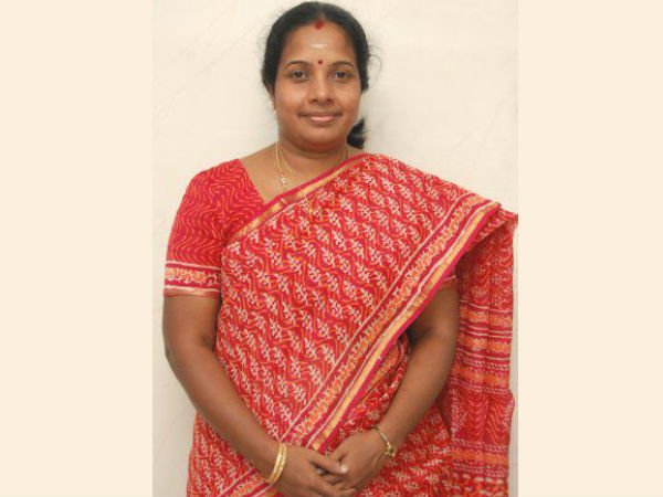ராணிக்கு பிடித்த ‘கை’ முறுக்கு