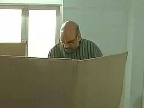 அமித்ஷா 