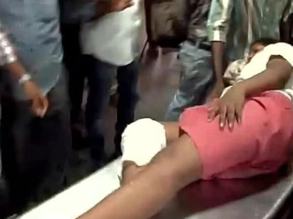 காயத்தோடு பயணிகள் காயத்தோடு பயணிகள்