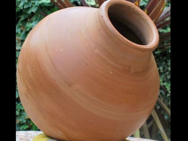 மண்பாண்ட தொழிலாளர்கள் உற்சாகம்