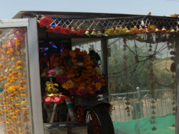 போலீஸ் நிலையத்திலிருந்து திரும்பி வந்த புல்லட்