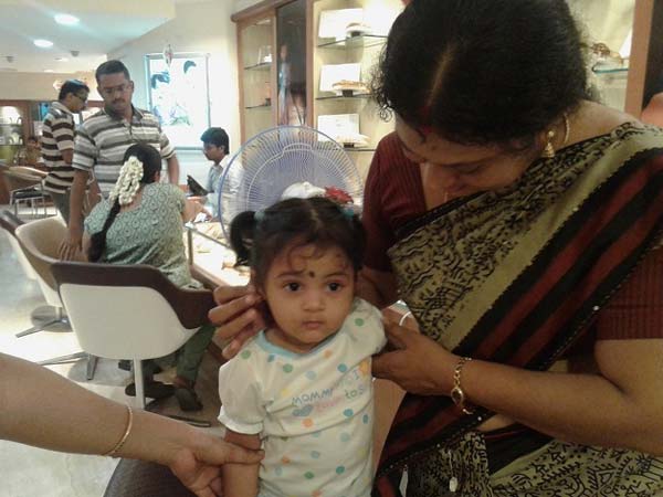 காதுகுத்தப்போறோம்