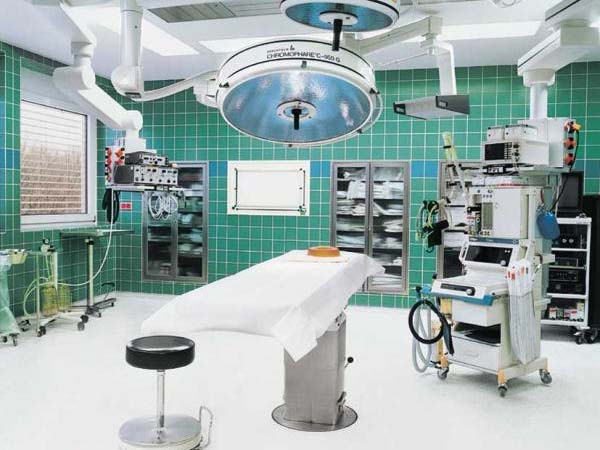 உதவிய பொறியாளர்: