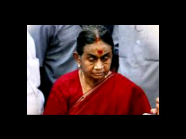 வீட்டில் வைத்து சாட்சியம்: