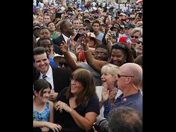 சமூகத்தில் உயர் அந்தஸ்துக்கு...