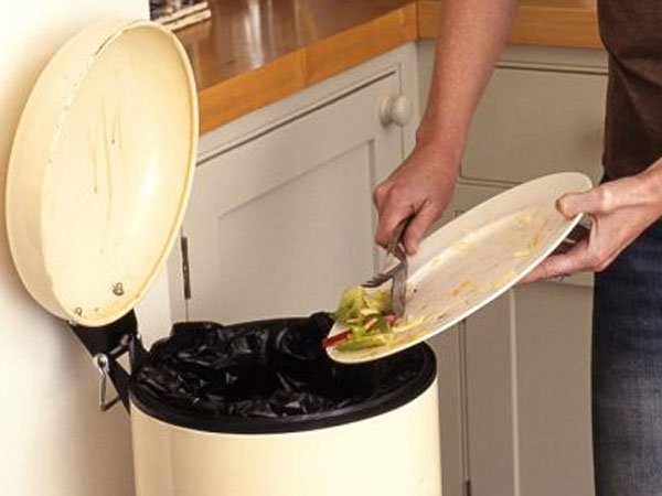 உணவை வீணாக்காதே: