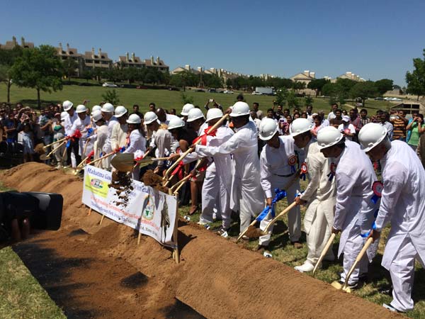 வருடத்திற்கு நான்கு நிகழ்ச்சிகள்