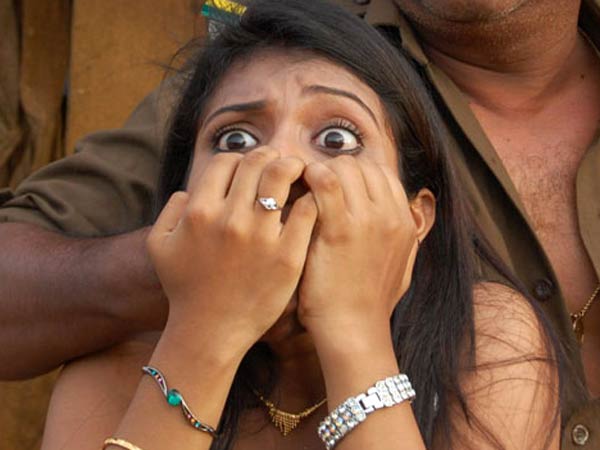 தினசரி பலாத்காரம்