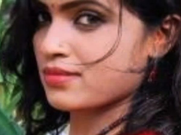 பாலில் விஷத்தைக் கலந்து...