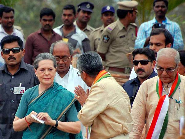 பாஜகவை உட்கார விடக் கூடாது