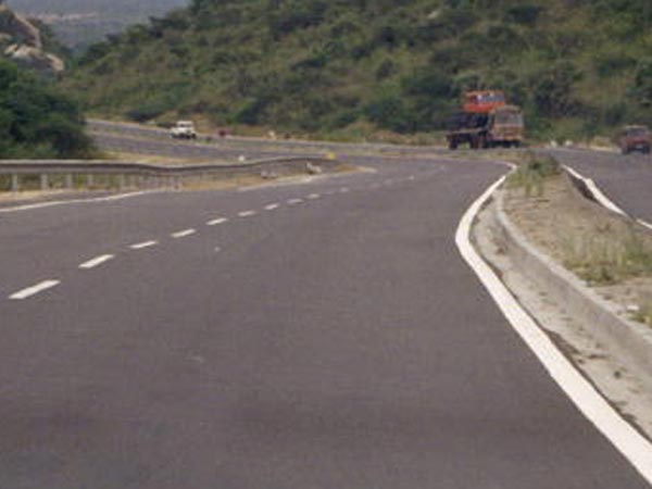 டெல்லி- மீரட் 16 வழிச்சாலை....