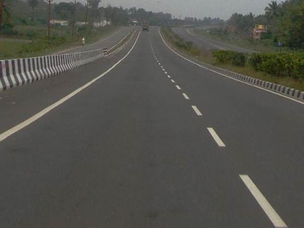 நெடுஞ்சாலை பணிகளில் சுணக்கம்