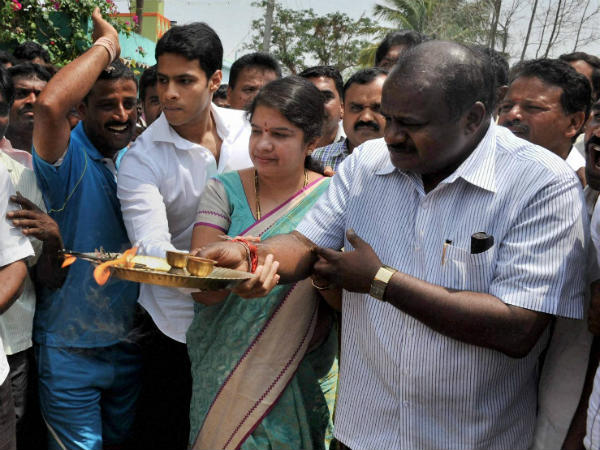 காங். ஆதரவு கோரியது உண்மை- குமாரசாமி