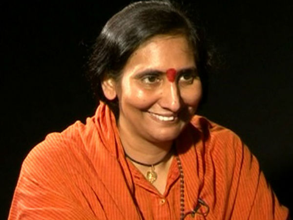 சர்ச்சை சாத்வி சர்ச்சை சாத்வி