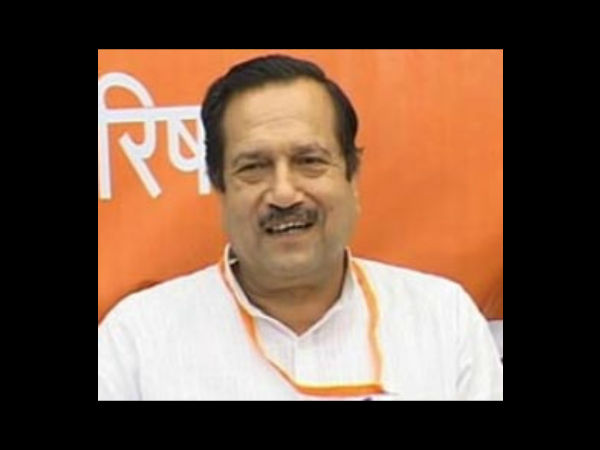 போன வாரம் விசாரணை.. இன்று பதவியேற்பு விஐபி போன வாரம் விசாரணை.. இன்று பதவியேற்பு விஐபி