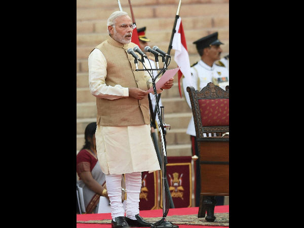 உடையில் தனி அக்கறை