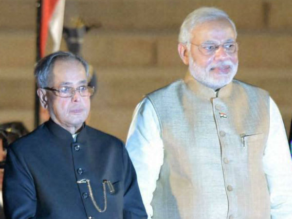 பிரணாப்.. மோடிக்கு தனி மேடை