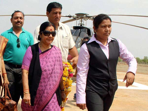 பெண் செயலாளர்