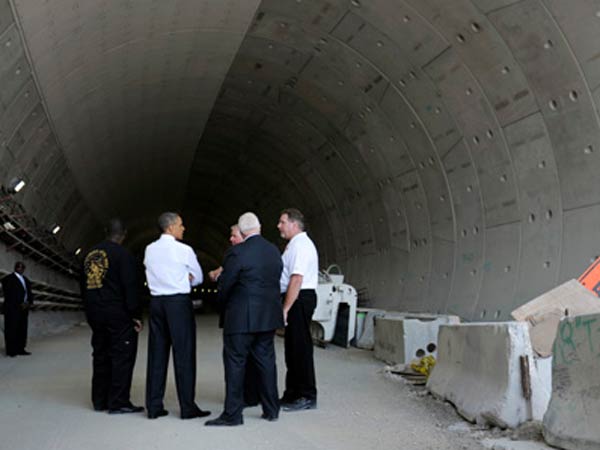 மேற்கத்திய நாடுகளில் இது சகஜம்