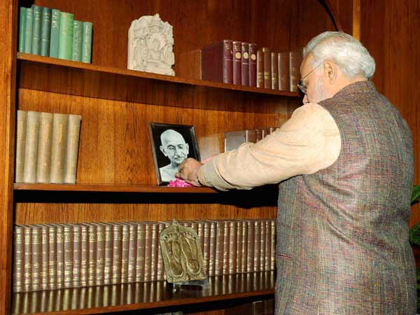 எளிமையை விரும்பும் மோடி...