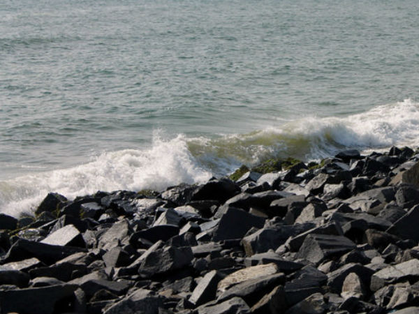 Sea shores alerted by giant waves formation… Sea shores alerted by giant waves formation…