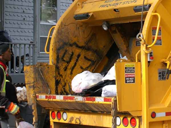 குப்பை மையம் டூ கிடக்கு....