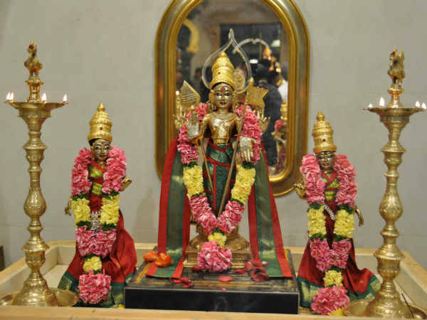 குருபகவானுக்கு அபிஷேகம்