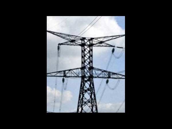 புழுக்கத்தில் தவிக்கும் மக்கள் புழுக்கத்தில் தவிக்கும் மக்கள்