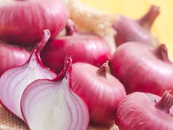 Government imposes MEP on onion exports to control price rise Government imposes MEP on onion exports to control price rise