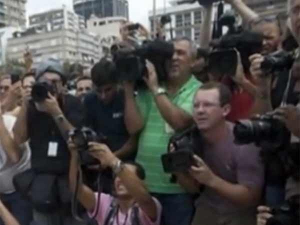 வேலை கிடக்குதுங்க: வேலை கிடக்குதுங்க: