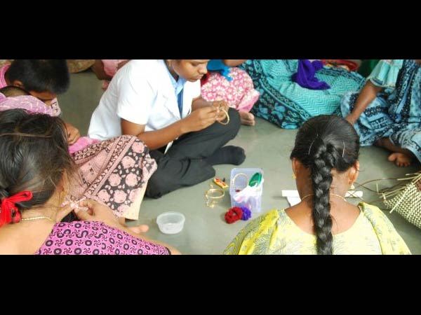 காப்பகங்களில் ஆய்வு