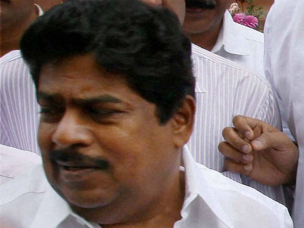 அழகிரி ஆதரவாளர்களும்..