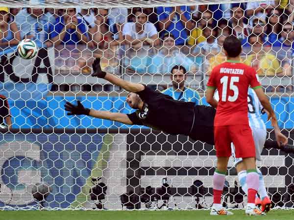 டிவியில் பார்க்கத் தடை இல்லை