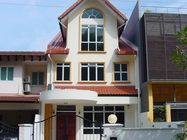 தனித்தனிக் கட்டிடங்கள்... தனித்தனிக் கட்டிடங்கள்...