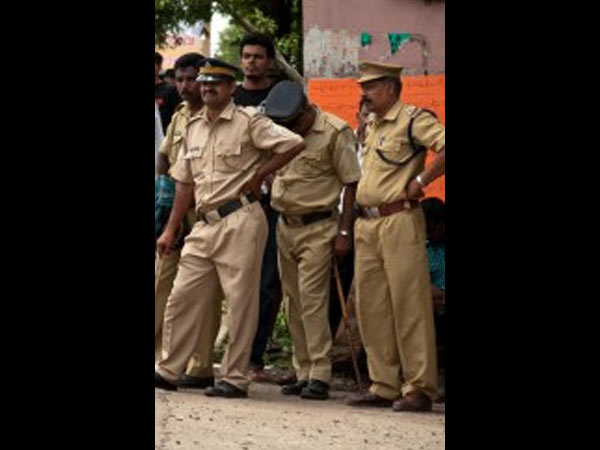 கண்காணிப்பு... கண்காணிப்பு...