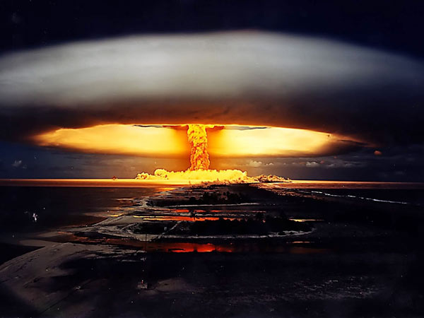 ஆயுதம் தயாரிக்க நிதி?