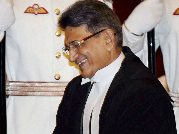 மத்திய அரசுக்கு நெருக்கடி மத்திய அரசுக்கு நெருக்கடி