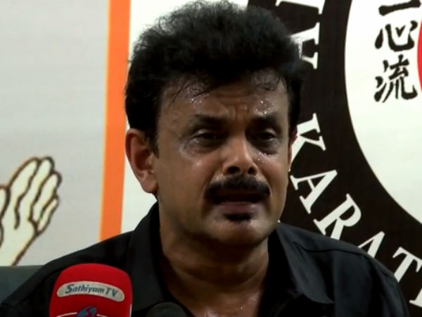 ஏகப்பட்ட புகார்கள்