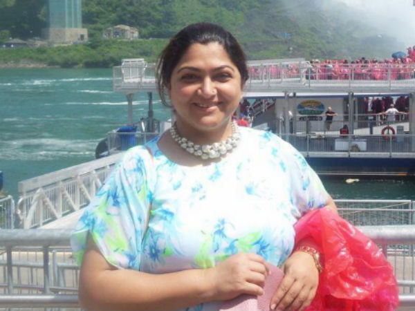 டோரன்டோவில் குஷ்பு