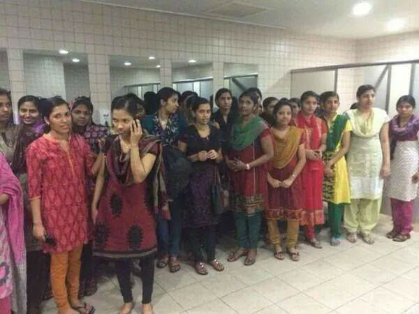 நாடு திரும்பிய நர்ஸ்கள் நாடு திரும்பிய நர்ஸ்கள்