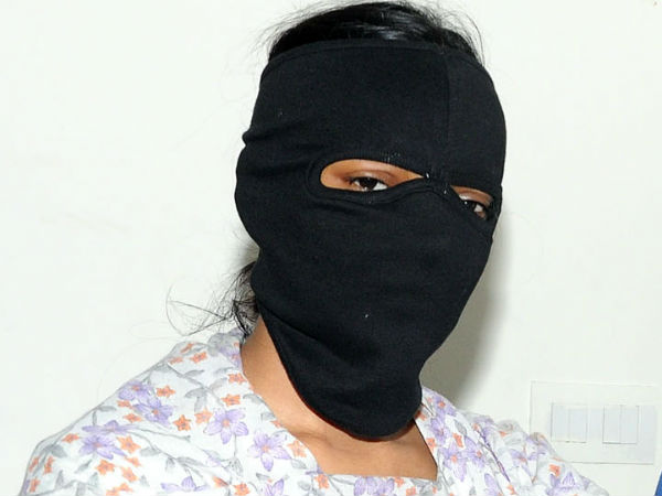 பர்தா அணிந்த மர்ம பெண் பர்தா அணிந்த மர்ம பெண்