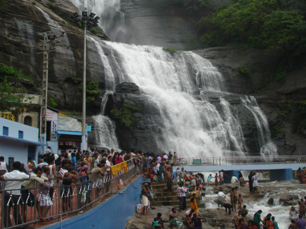 Removal of encroachment begins in Courtallam