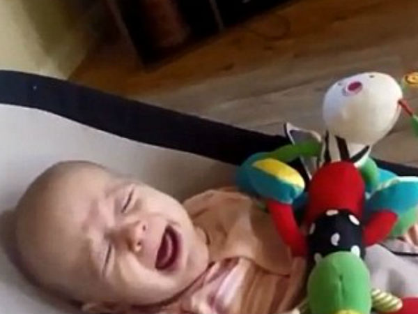 அழுத குழந்தை....